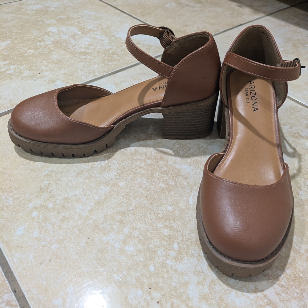 Arizona Jean Company Tan Brown Block Heel Ankle-Strap Pumps